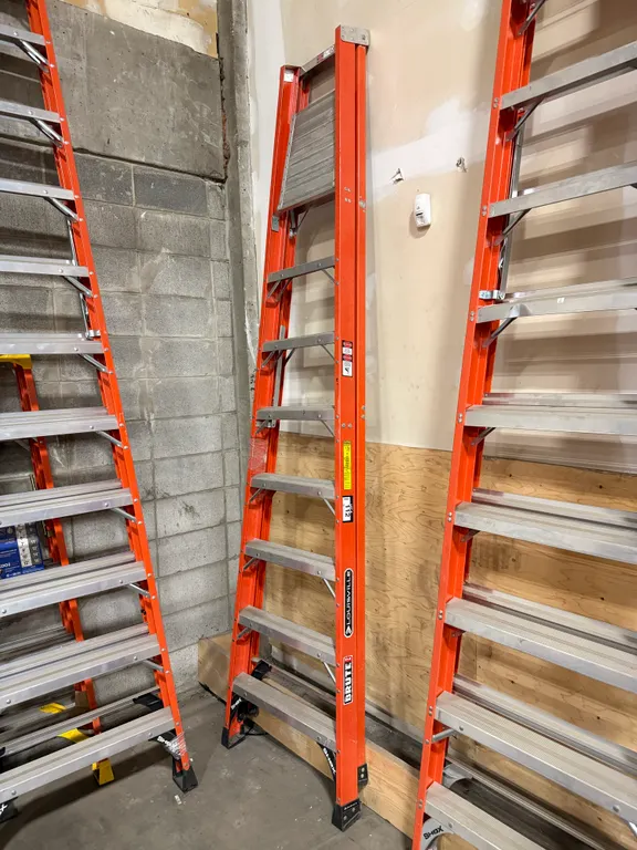 Louisville 8’ Fiberglass Step Ladder