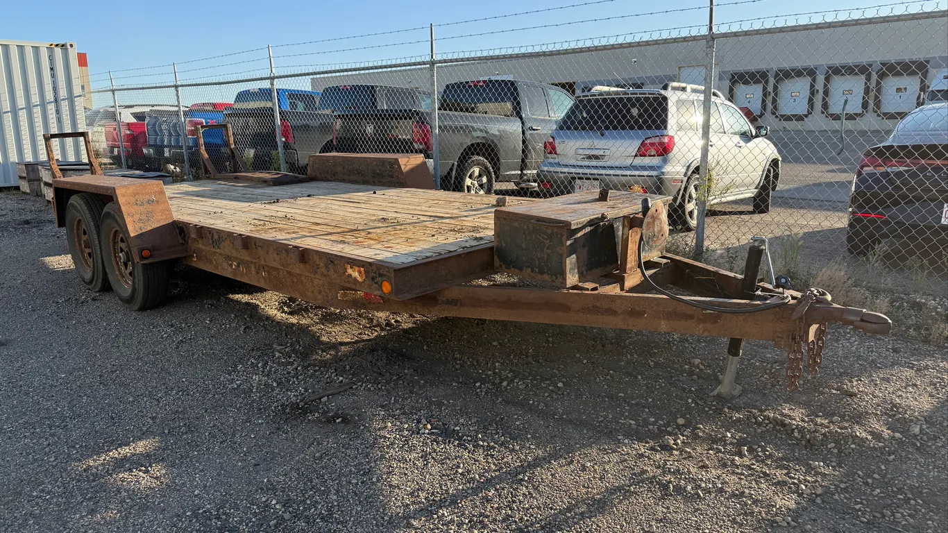 18’ T/A Flat Deck Trailer w/ Flip-over Ramps, VIN#: OBL