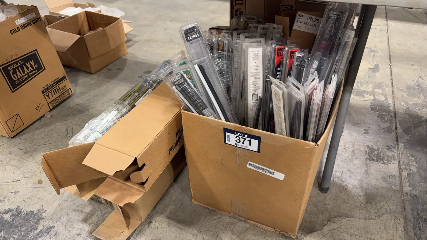 Lot of Asst. Windshield Wiper Blades