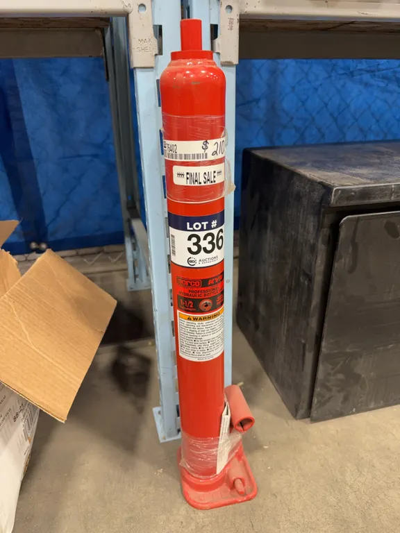 Norco 76402 1-1/2Ton Professional Hydraulic Bottle Jack