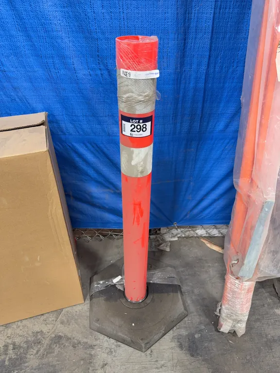 Delineator