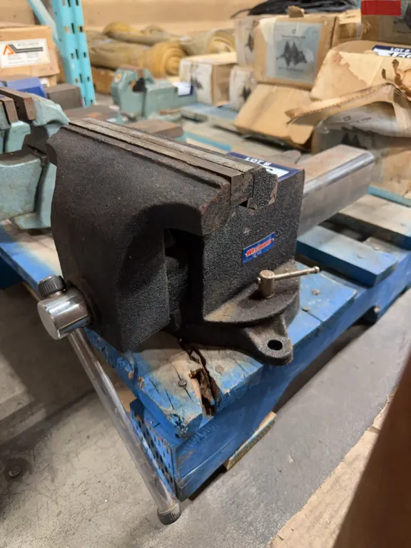 Westward V8 8” Bench Vise