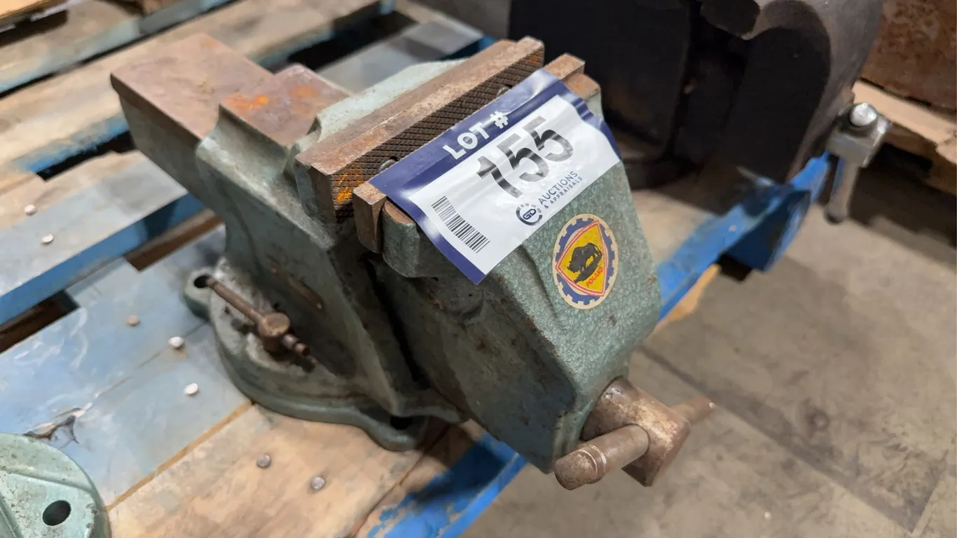 Poland 125 5” Bench Vise