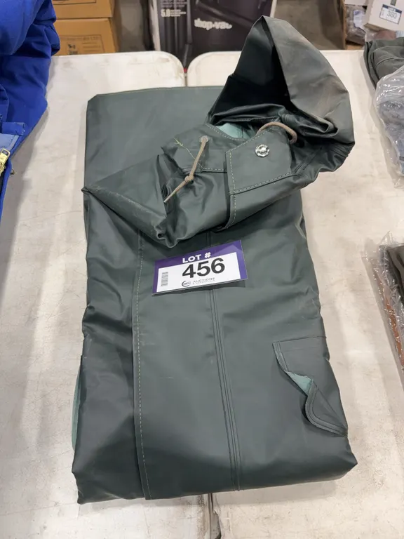 Helly Hansen P104 Coat, Size M