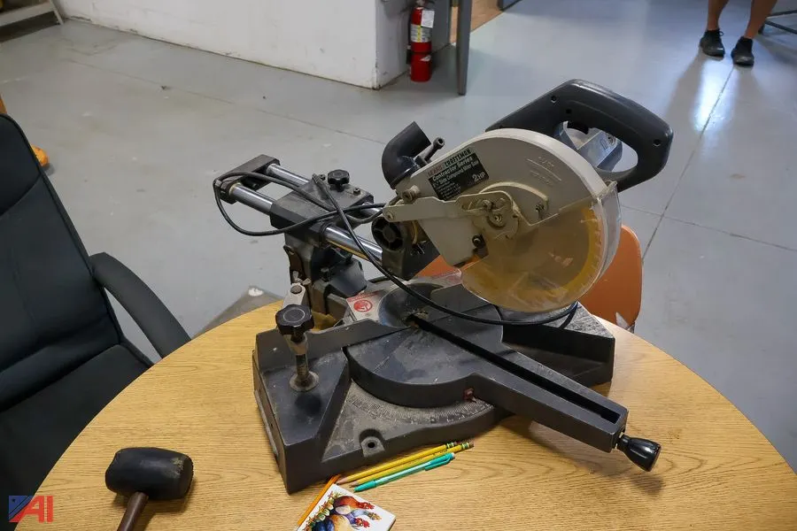 Sears/Craftsman Contractor Series 8 1/4" Slide Compound Miter Saw