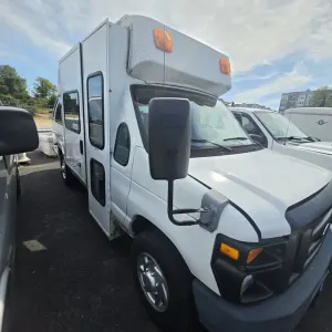 2011 Ford E-350 Wheelchair Lift Van