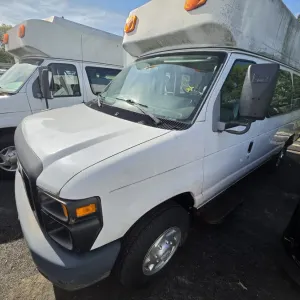 2011 Ford E-350 Wheelchair Lift Van