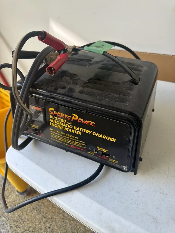 Battery Charger, works perfect