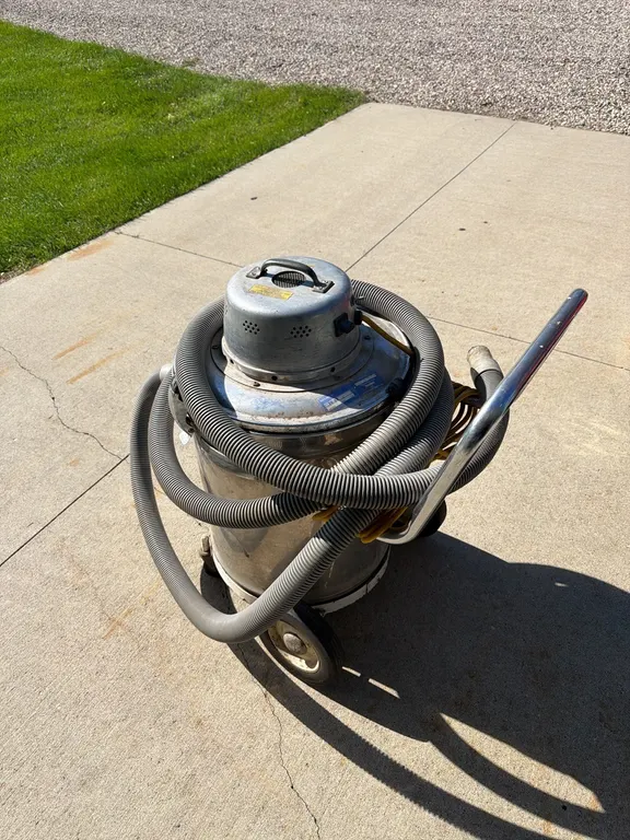 Commercial grade shop vac