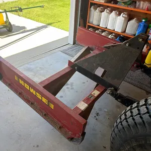 Howse model R05 3 point yard blade, has had little use, works great, shedded, excellent condition