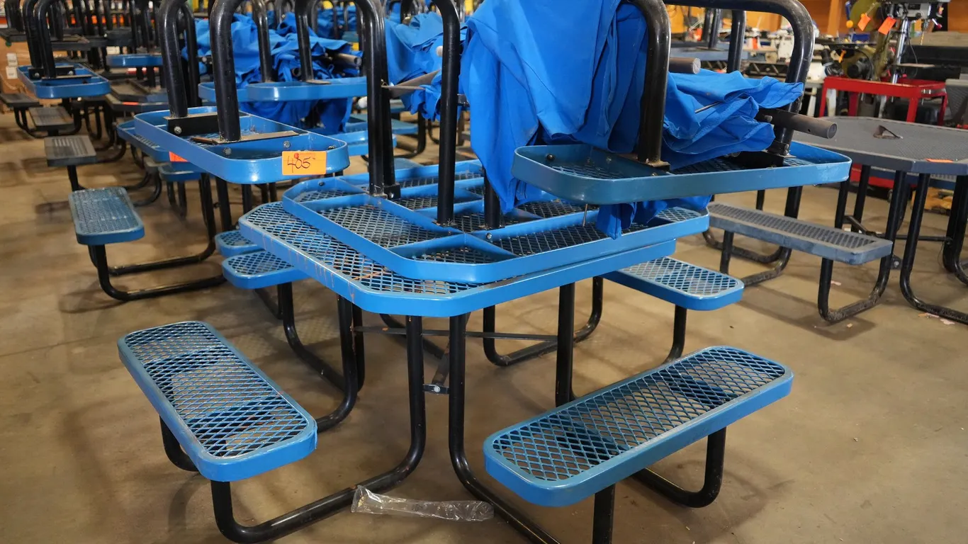 Metal Picnic Tables