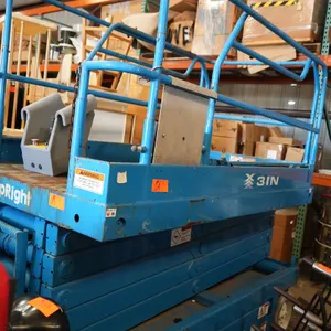 Upright Scissor Lift