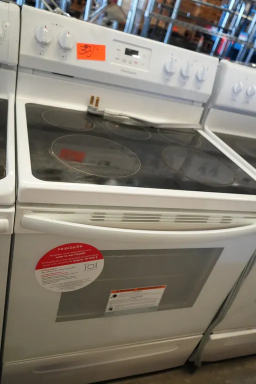 Frigidaire 4-Burner Electric Stove
