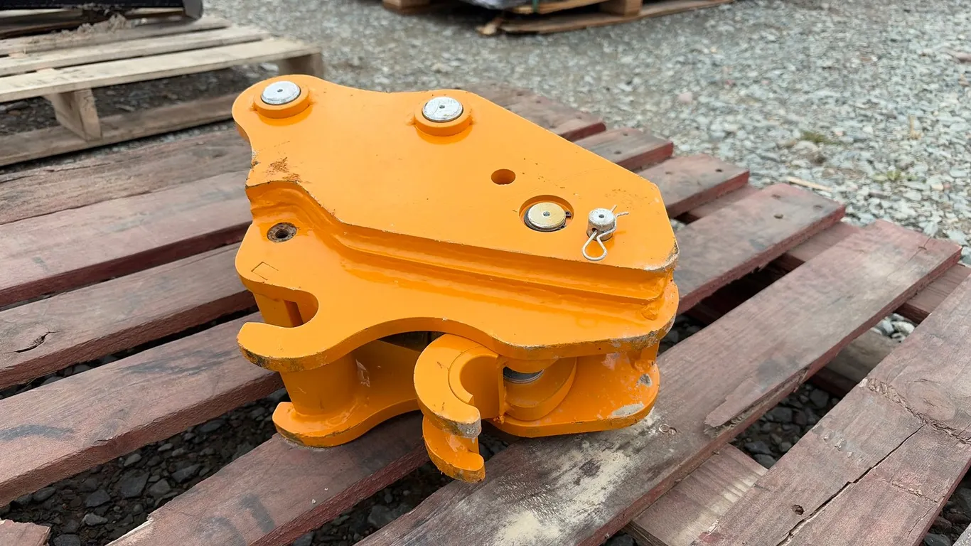 Unused Mini Excavator Quick-Attach Coupler