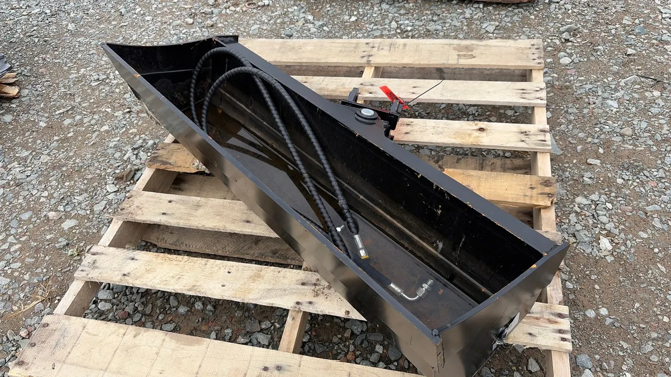 Approx. 40" Unused Mini Excavator Tilt Bucket