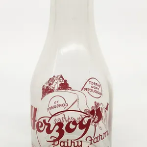 TRPQ QUART MILK BOTTLE HERZOG'S DAIRY FARM WAUKESHA WISCONSIN (FARM SCENE)