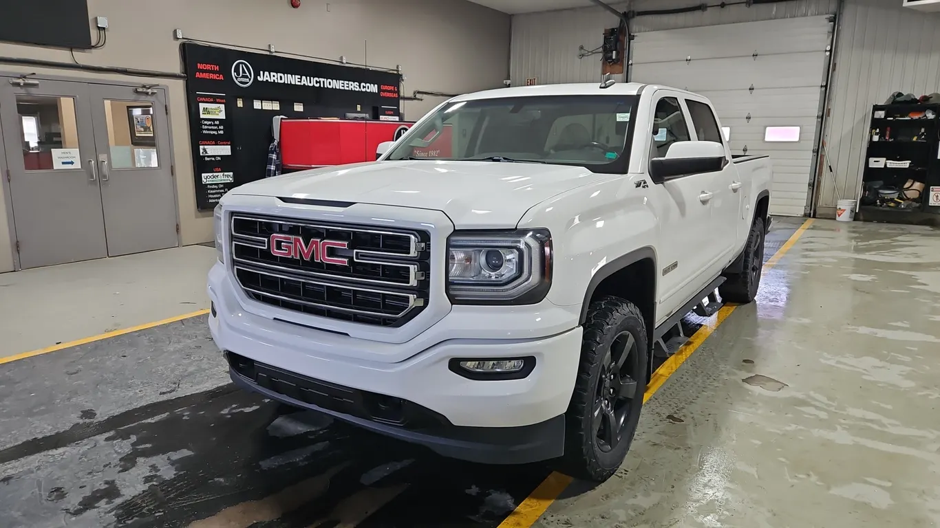 2018 GMC Sierra 1500 4x4 SLE 4dr Crew Cab 6.5 ft. SB