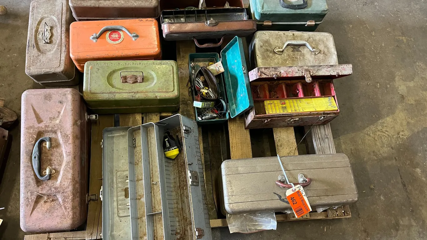 (12 ) Assorted Vintage Tackle Boxes