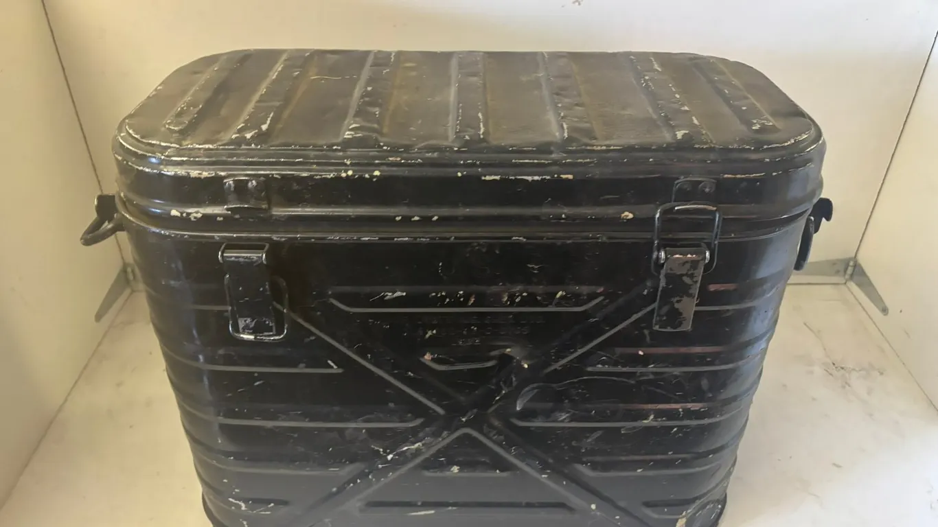 1982 AMF, Wyott Co. Metal Cooler