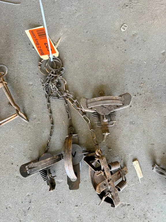 (4) Standard Light Traps