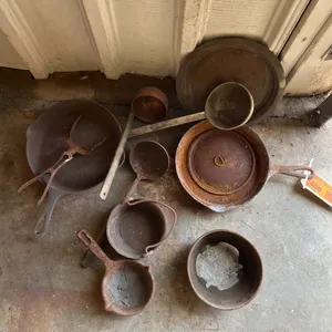 (11) Vintage Pots and Service Cookware