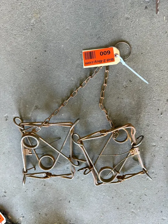 (2) Coni Bear Traps