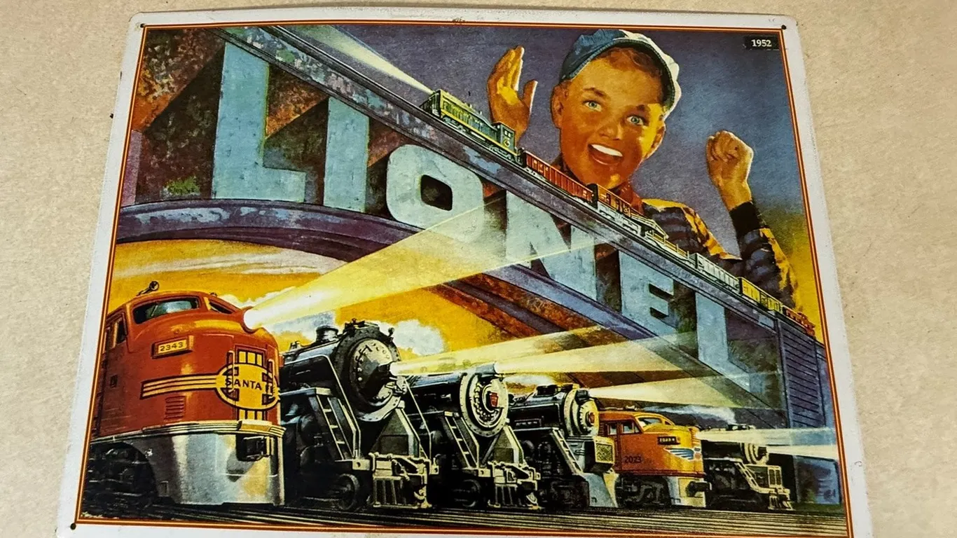 Lionel Metal Sign