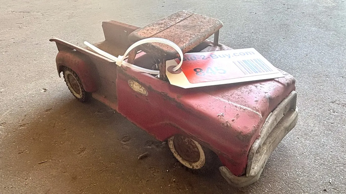 Red Vintage Tonka Truck