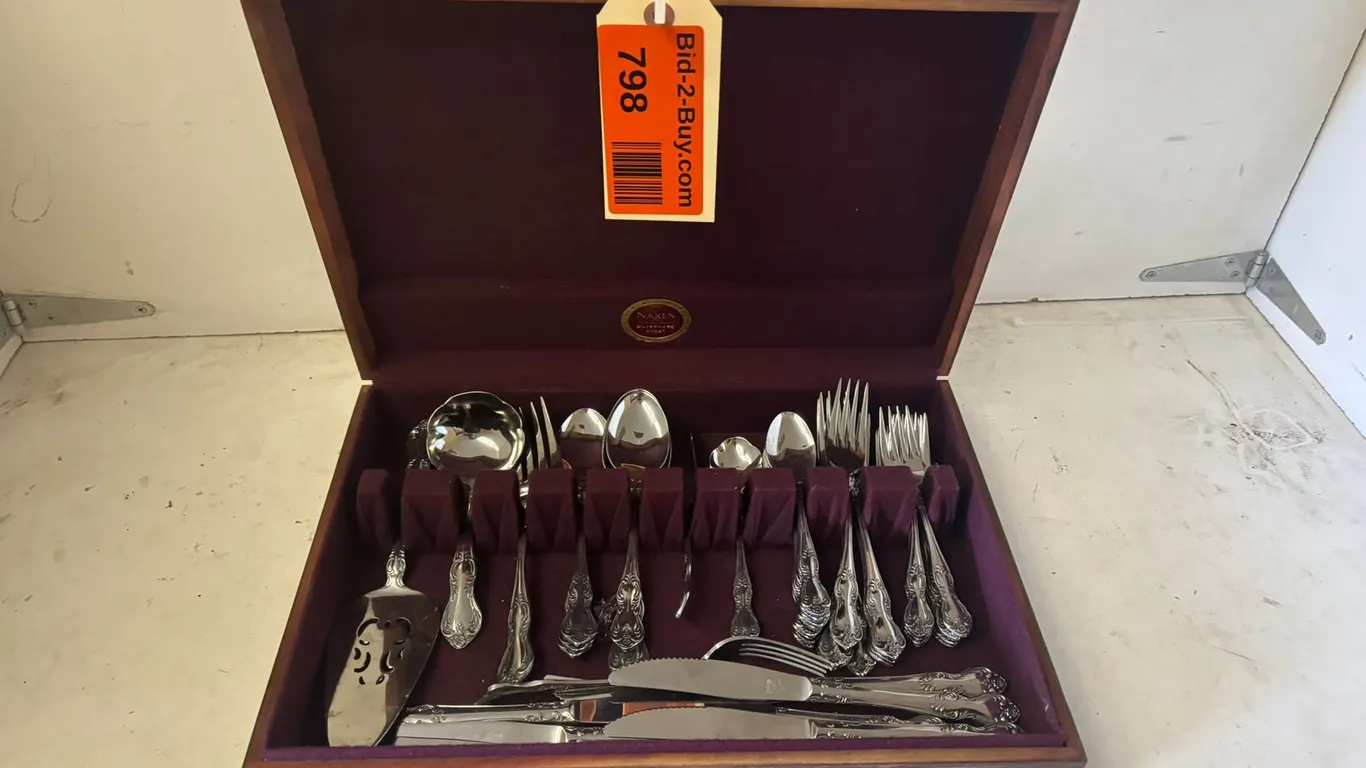 (44) Silverware