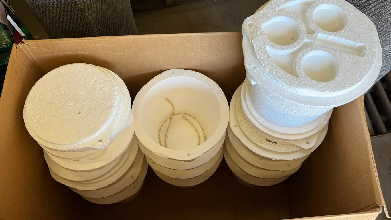 (11) Rebelfin Minnow Bucket with Lids