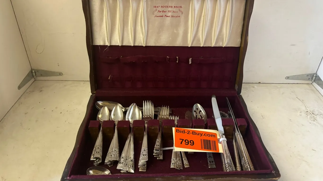 (64) Silverware