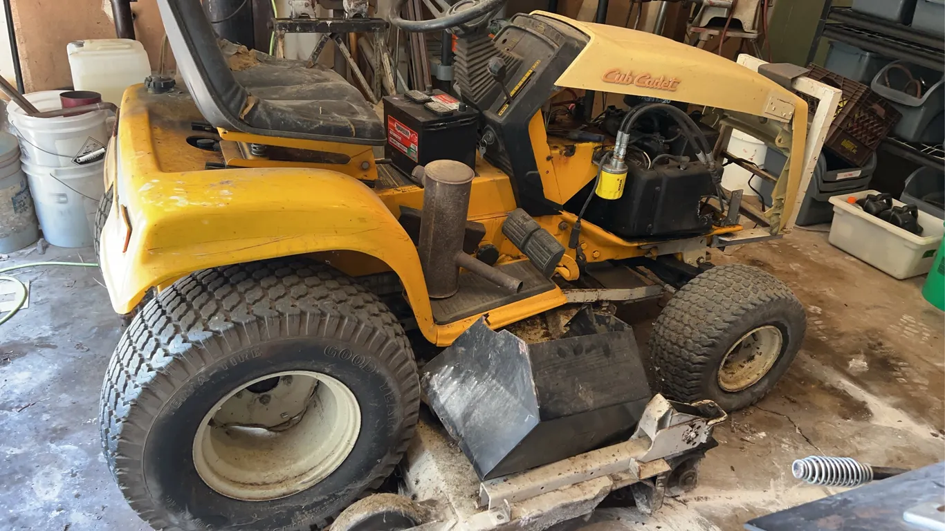 Cub Cadet 60" Riding Mower - Project Piece!
