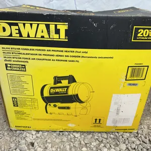 NIB DeWalt 68,000BTU 20V Propane Heater