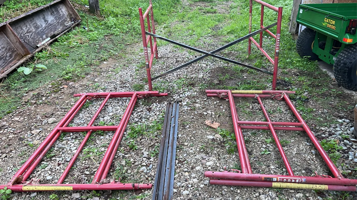 (3) Sections of 3' Waco Scaffolding
