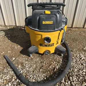 Dewalt 9 Gallon Shop Vac