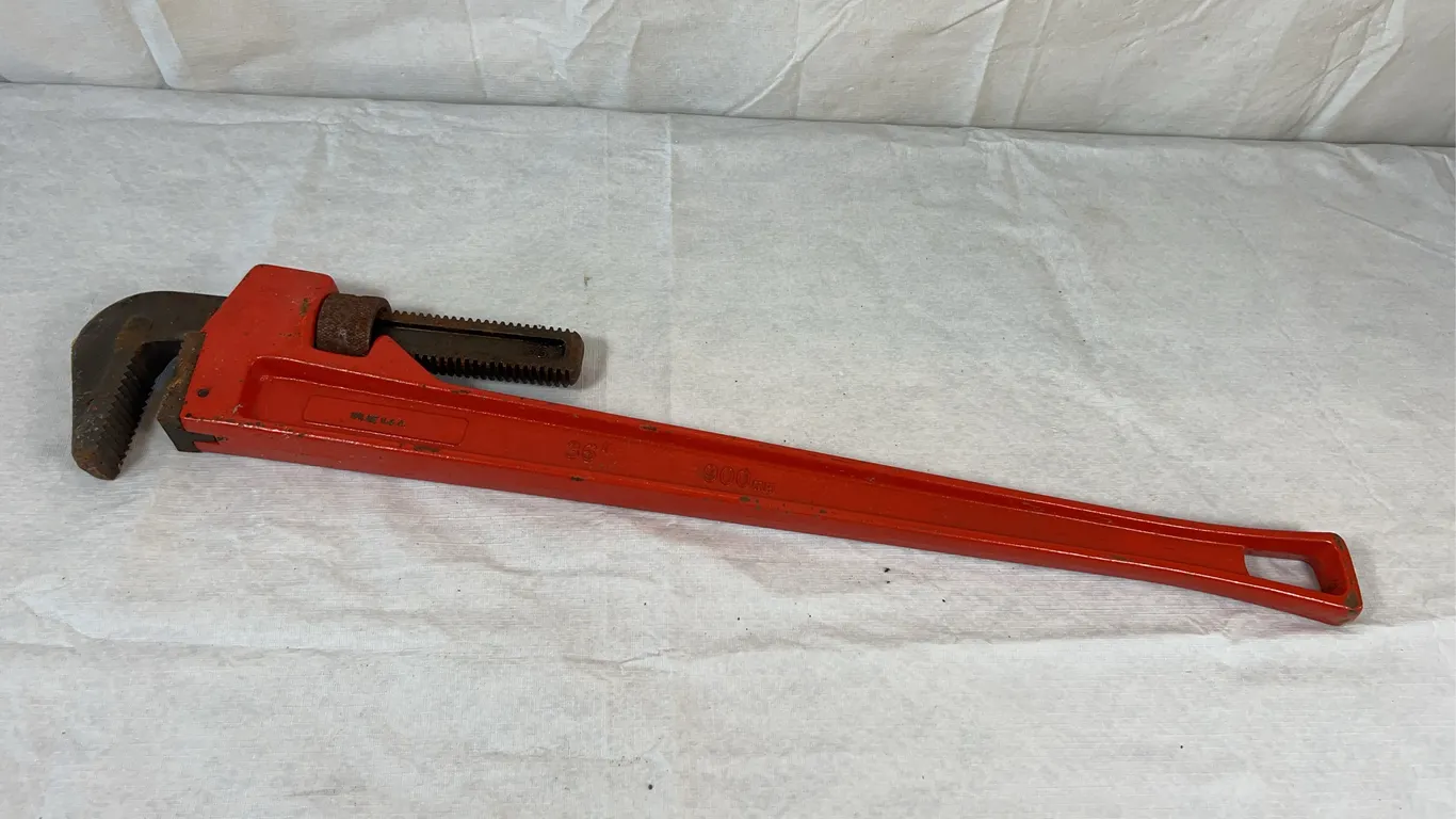 36" Pipe Wrench
