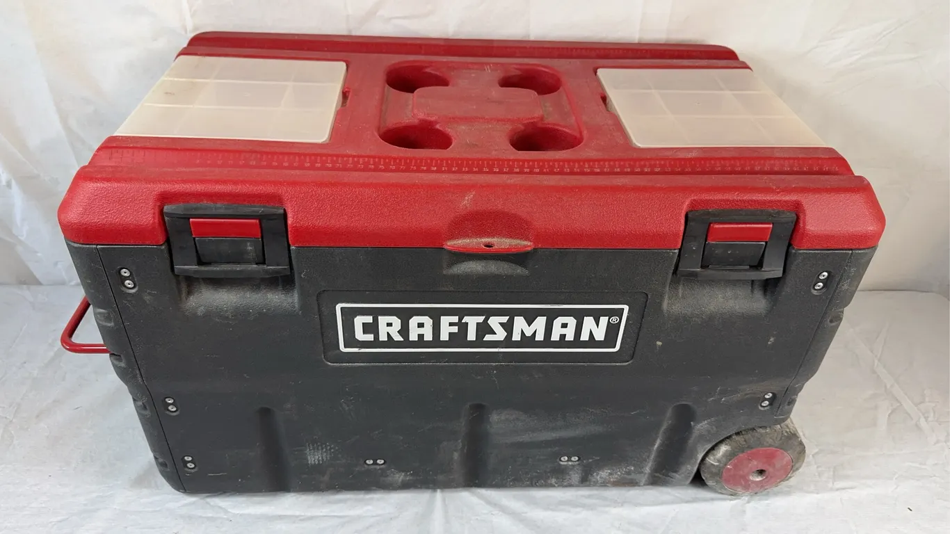 Craftsman 19.2 V Tools in Rolling Chest