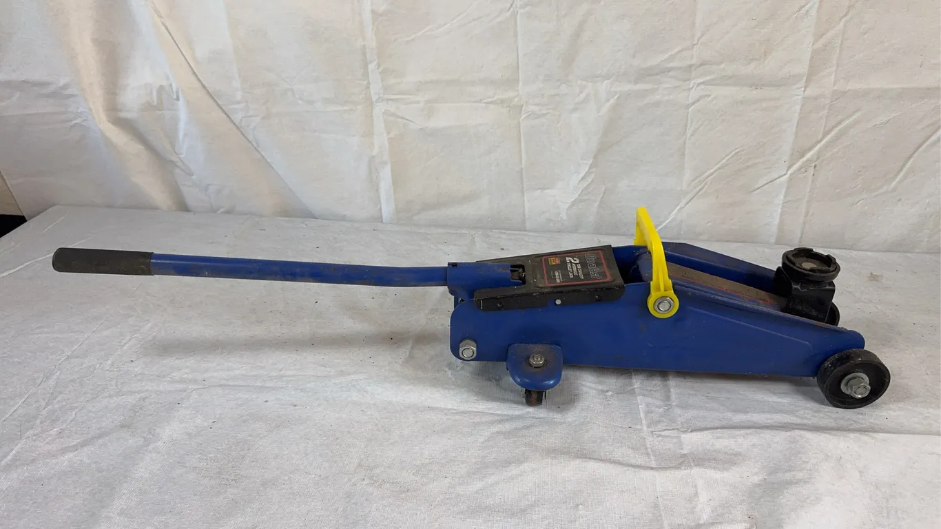 Duralast Hydraulic Trolley Jack