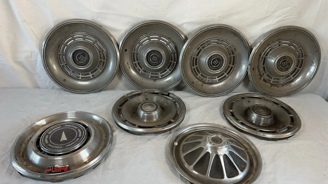 Ford Mercury Cougar & Other Hubcaps