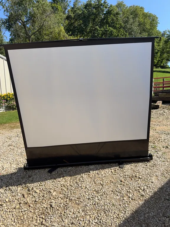 Da-Lite Projector Screen