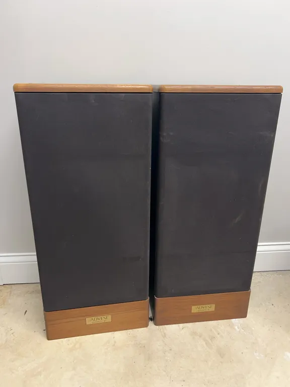 Advent Floor Speakers
