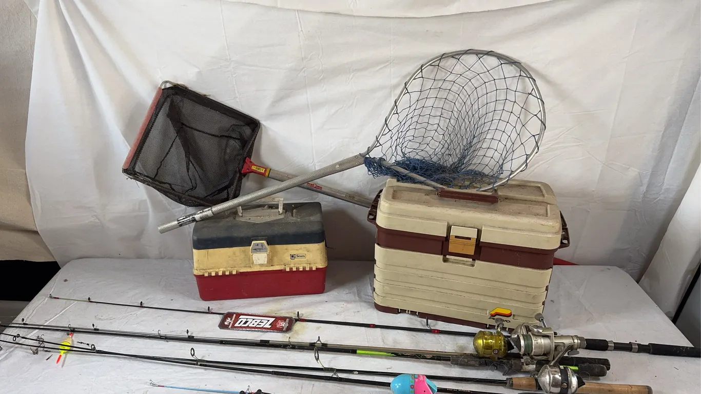 Fishing Rods & Tackle Boxes