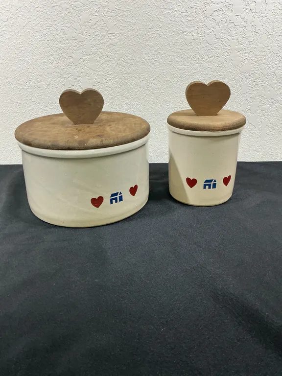 Robinson Ransbottom Roseville Ohio #20 & #21 Crocks w/ Wooden Heart Lids