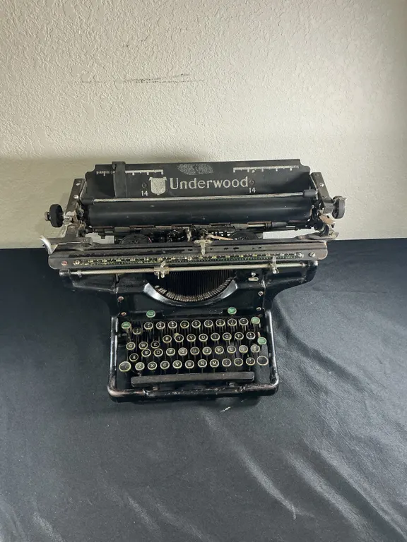 1938 Underwood No. 6 Standard Typewriter – 14” Wide Carriage