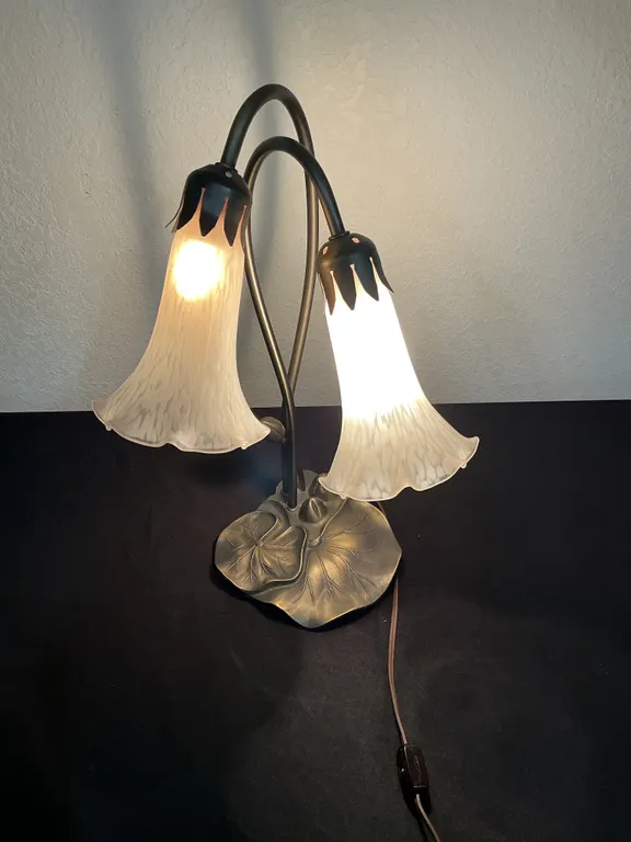 Double Lily Flower Table Lamp with Glass Shades