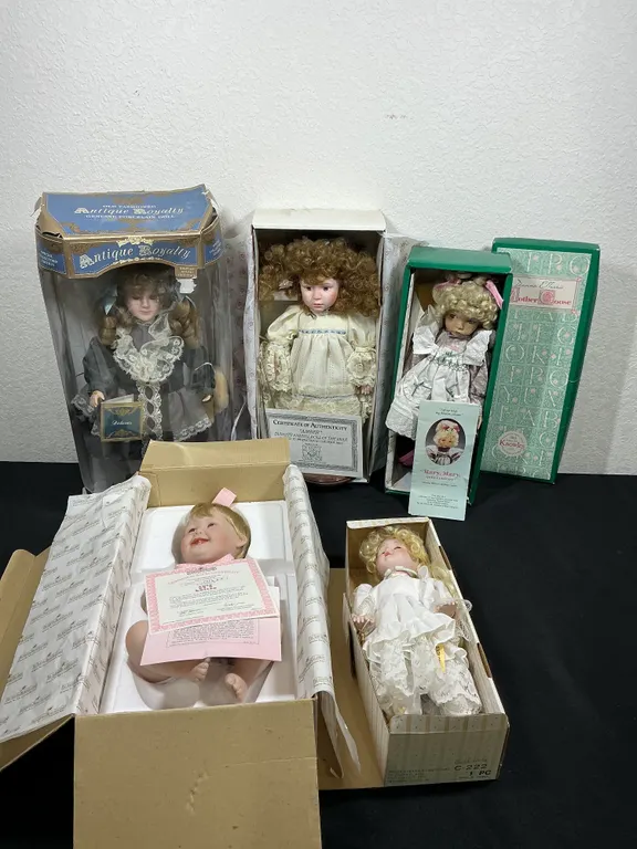 Vintage Porcelain Collector Dolls – Antique Royalty, Ashton-Drake & Connoisseur Collection