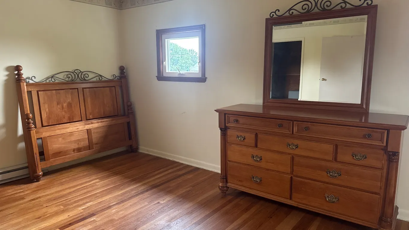 Wood Bedroom Set – Dresser with Mirror & Bed Frame