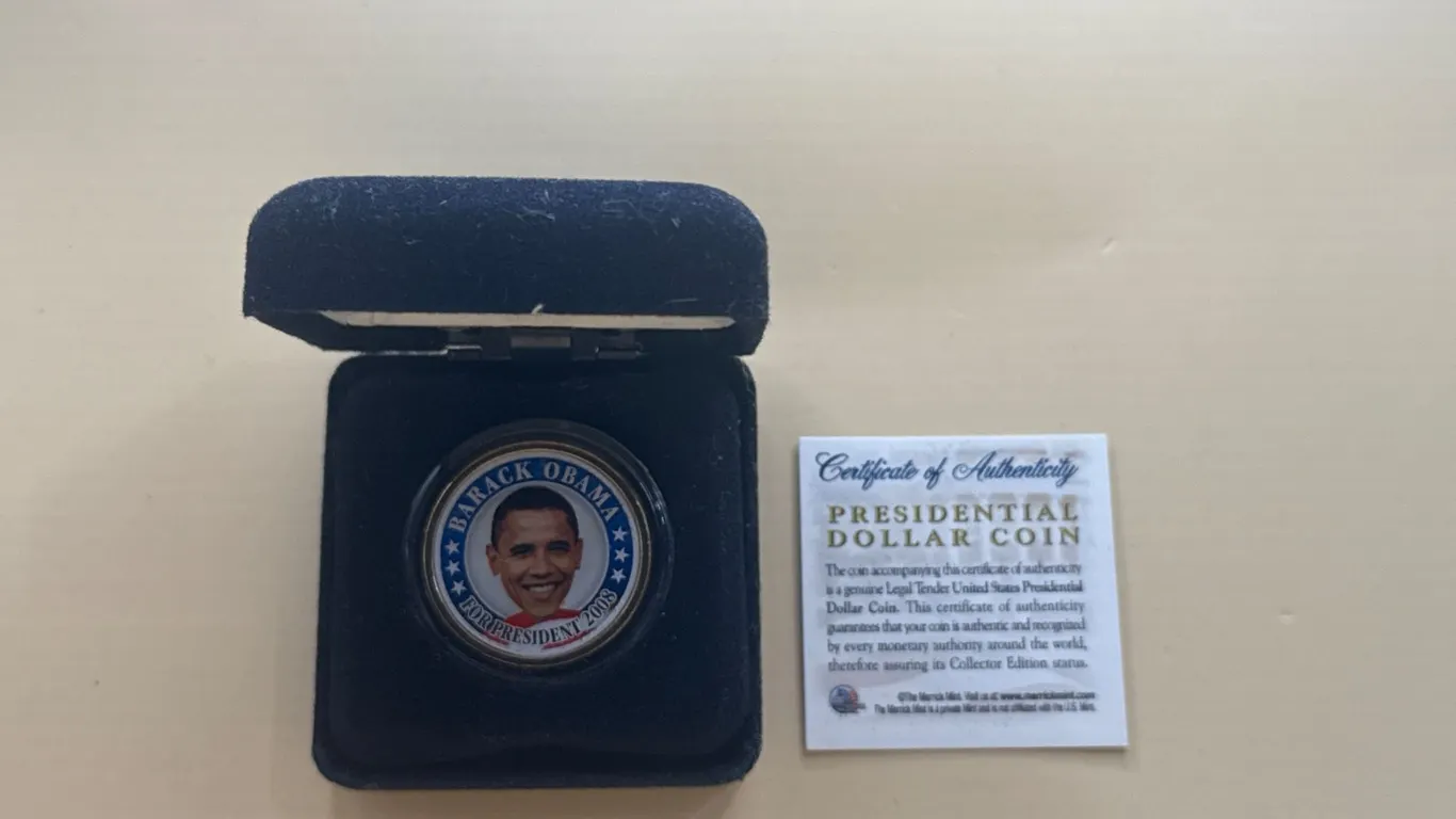 Barack Obama for President 2008 Colorized Presidential $1 Coin w/ COA