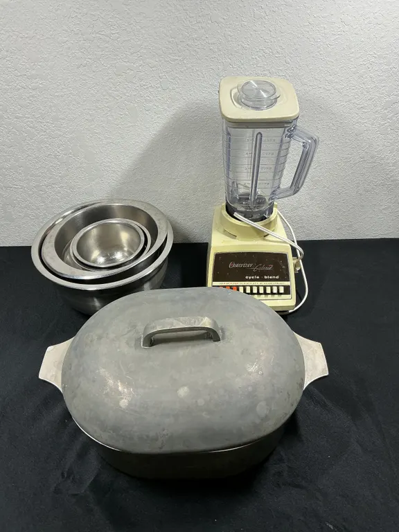 Vintage Source Manufacturing Aluminum Roaster, Osterizer Blender & Stainless Mixing Bowls