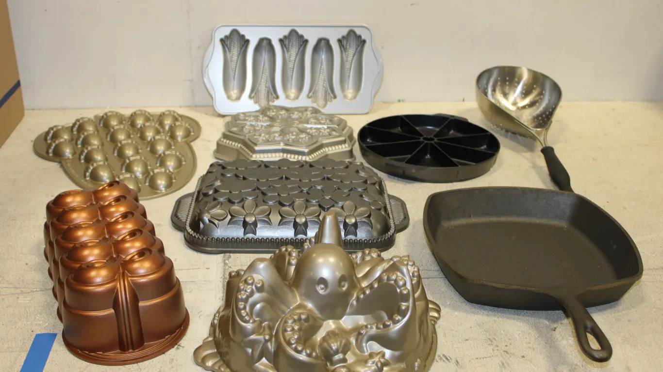 Bakeware & Cast Iron